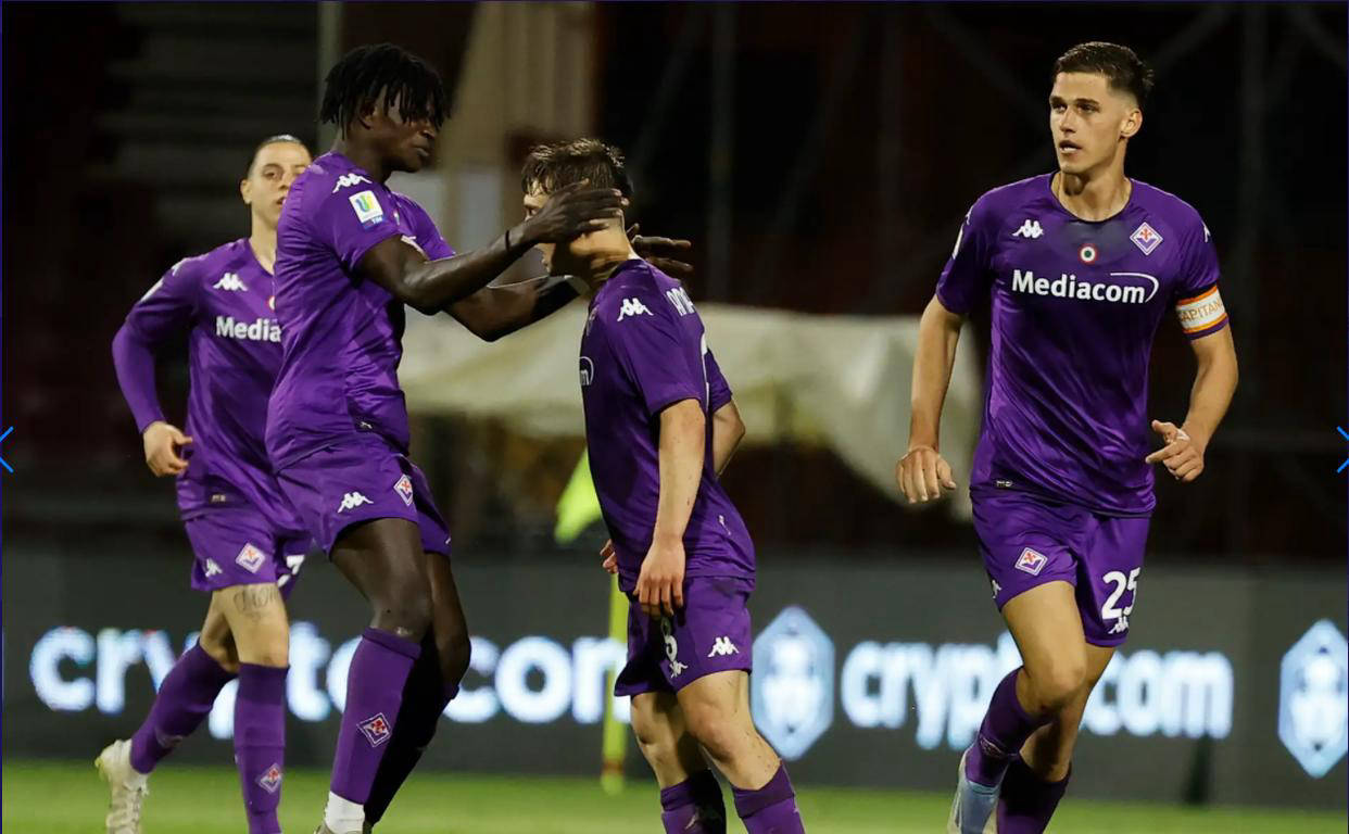 足坛悲喜一夜！那不勒斯反弹登顶，尤文图斯意外平局，巴黎稳健大胜