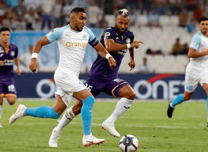 法甲激战:洛里昂VS里昂,近期状态深度剖析